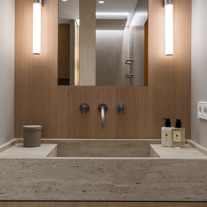 The elegant charm of travertine: interview with the architect