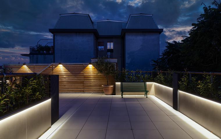 A modern, elegant town-centre terrace 